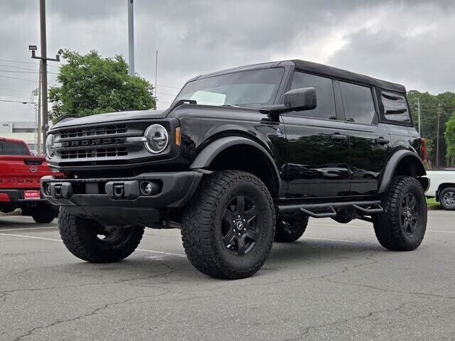 2024 FORD Bronco