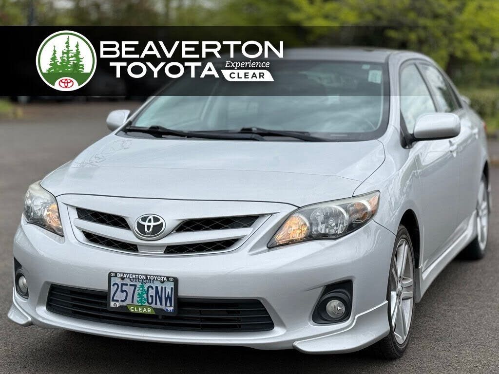 2013 TOYOTA Corolla