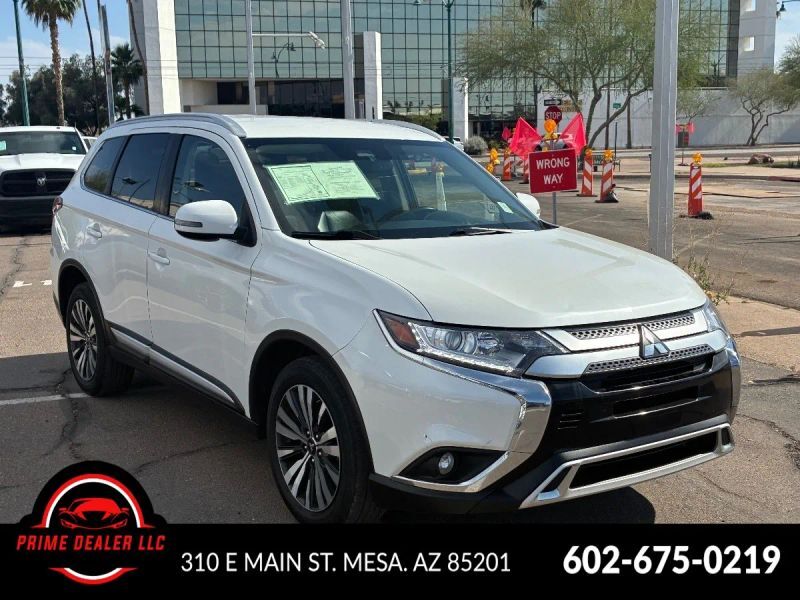 2020 MITSUBISHI Outlander