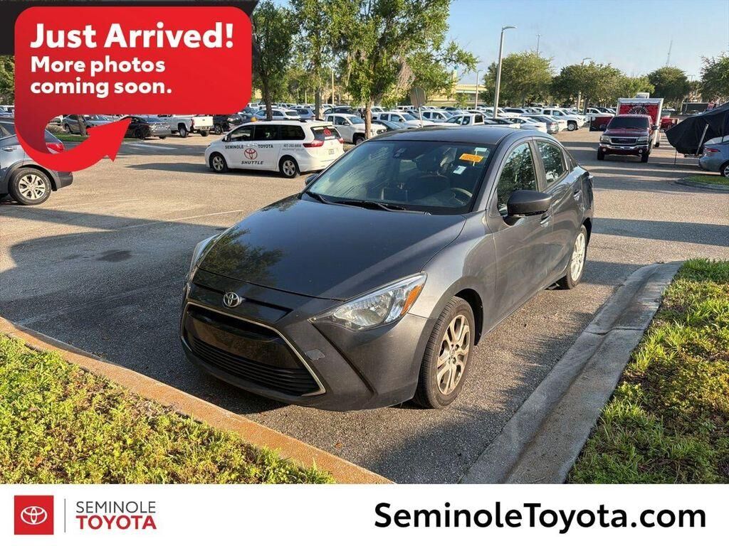 2017 TOYOTA Yaris