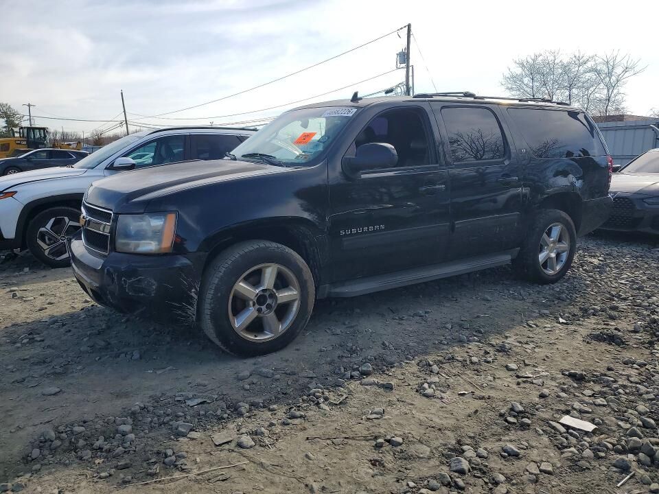 2013 CHEVROLET Suburban