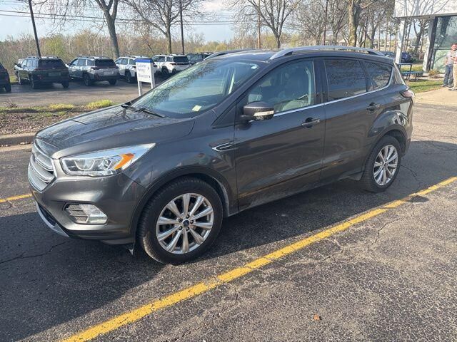 2017 FORD Escape