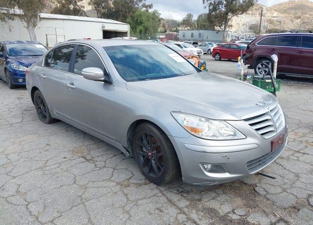 2011 HYUNDAI Genesis