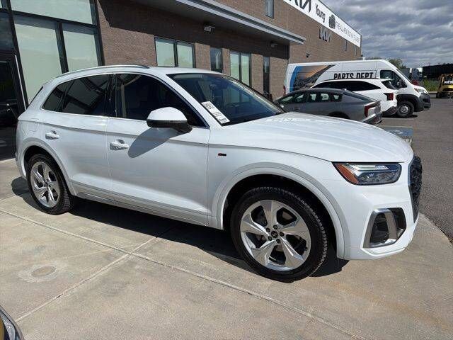 2022 AUDI Q5