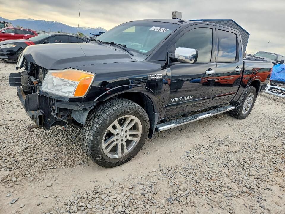 2012 NISSAN Titan