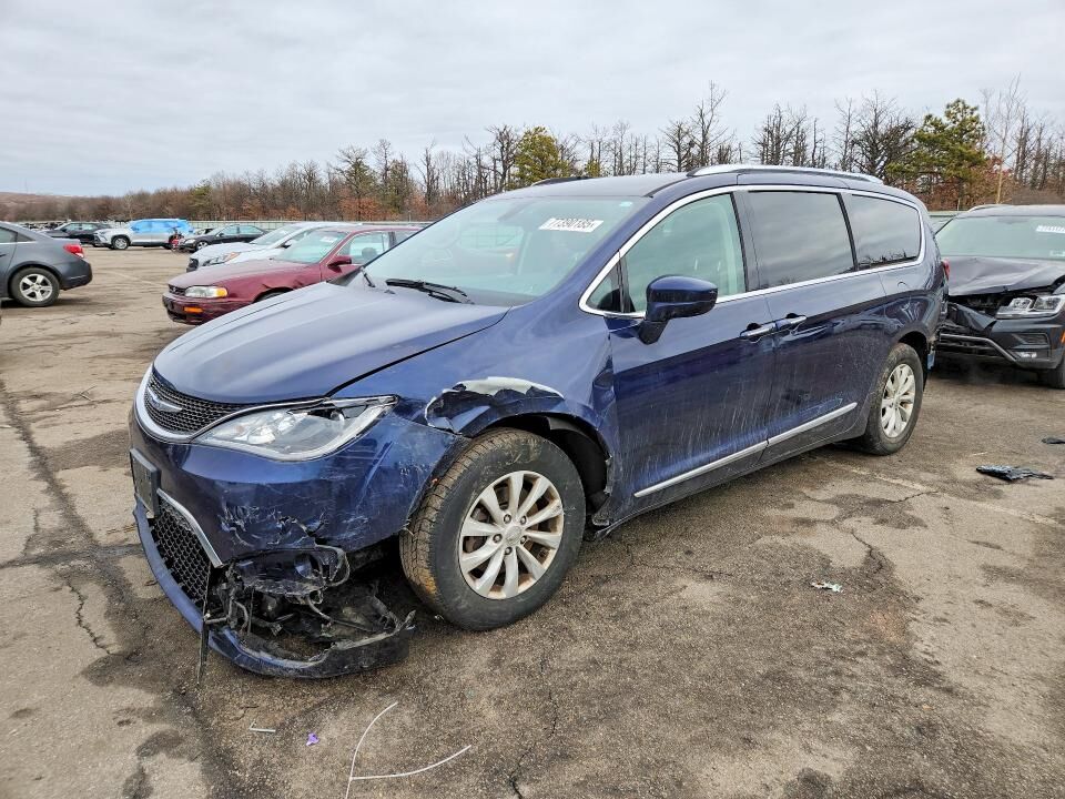 2019 CHRYSLER Pacifica