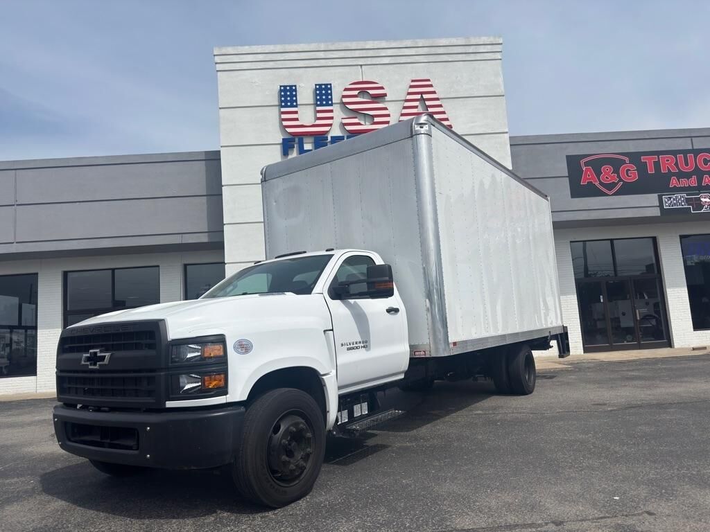 2022 GMC Silverado Medium Duty