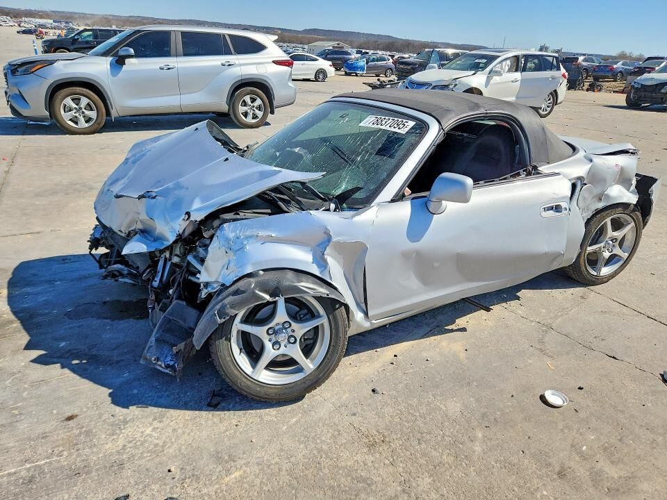 2005 TOYOTA MR2