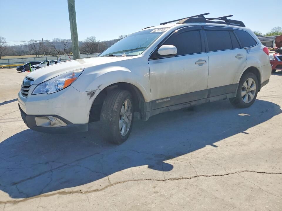 2011 SUBARU Outback