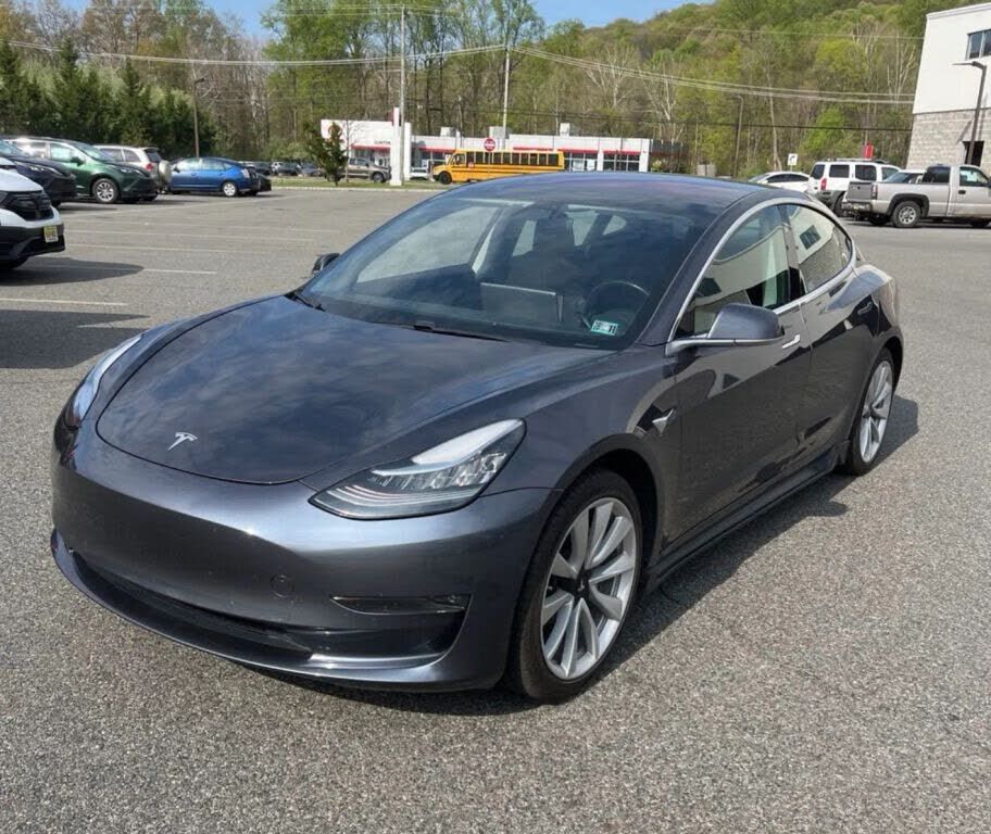 2018 TESLA Model 3