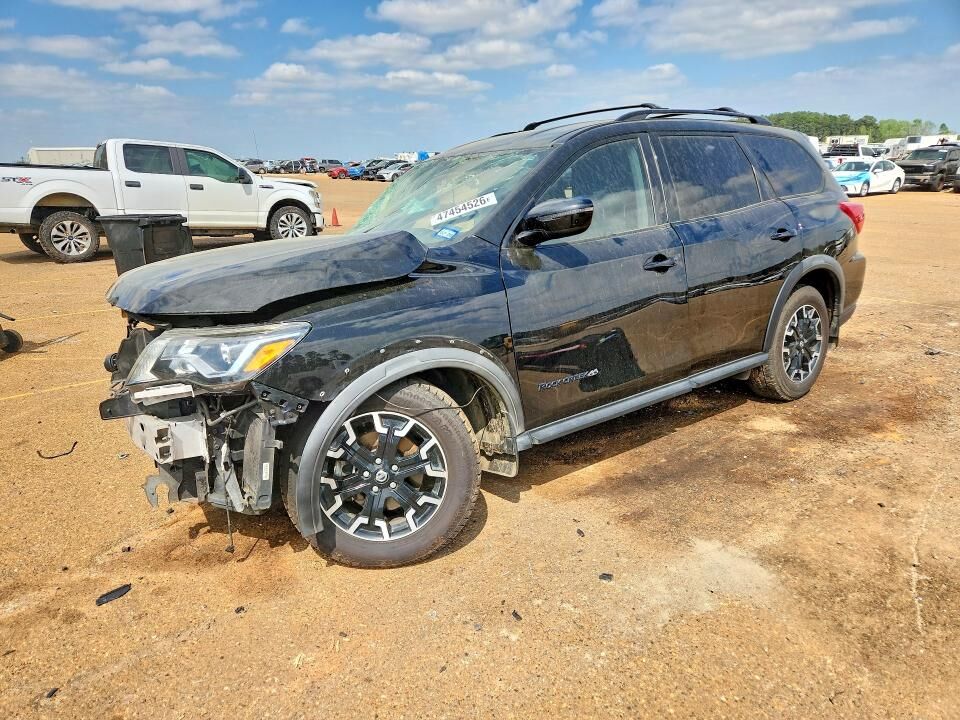 2020 NISSAN Pathfinder