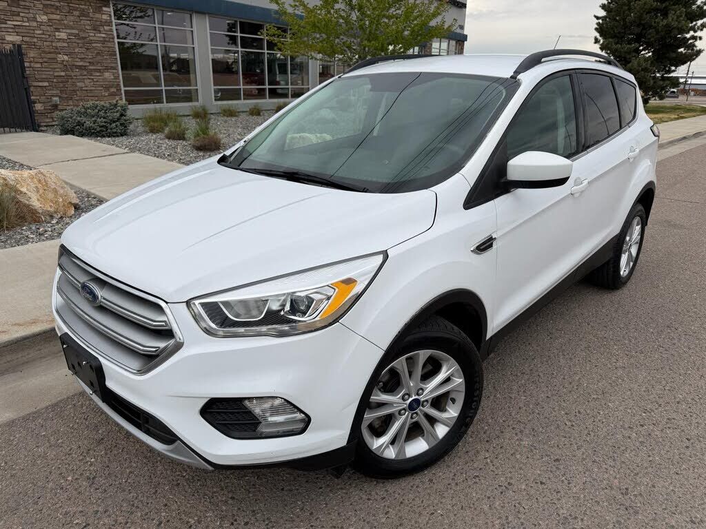 2017 FORD Escape