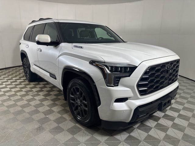 2024 TOYOTA Sequoia