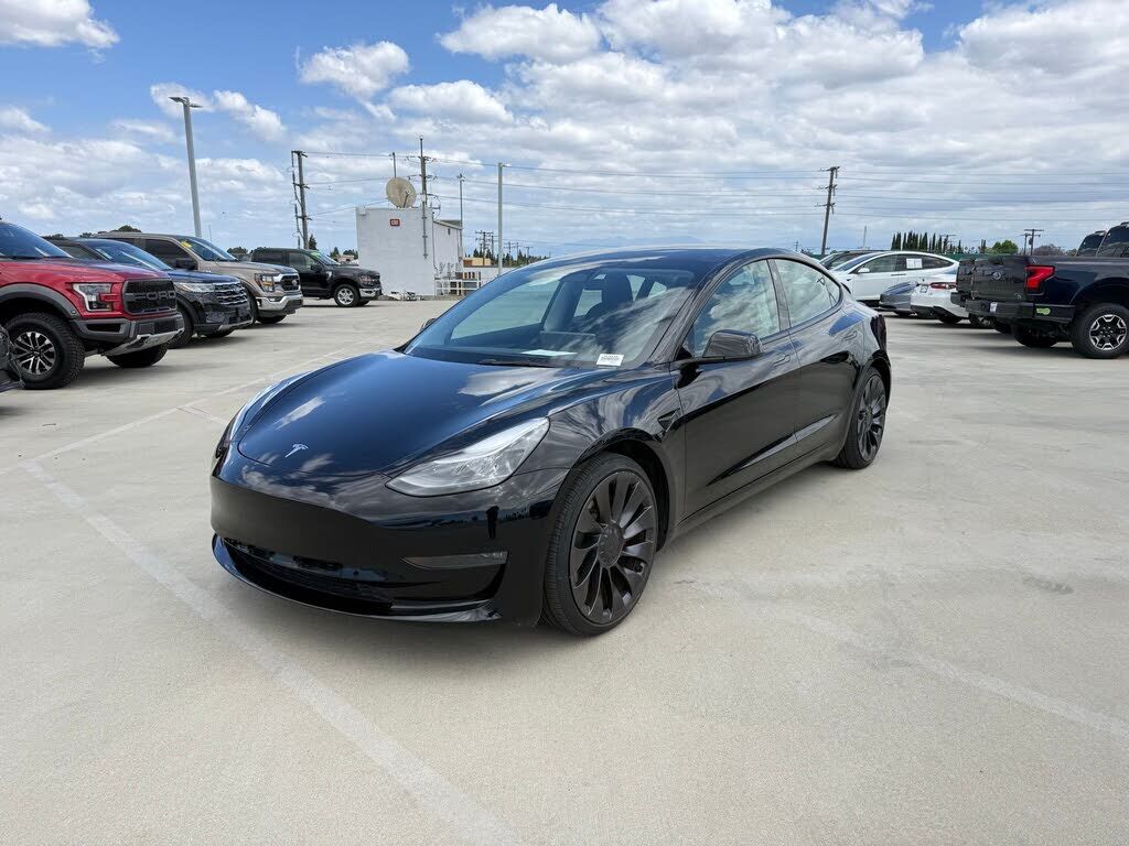 2023 TESLA Model 3