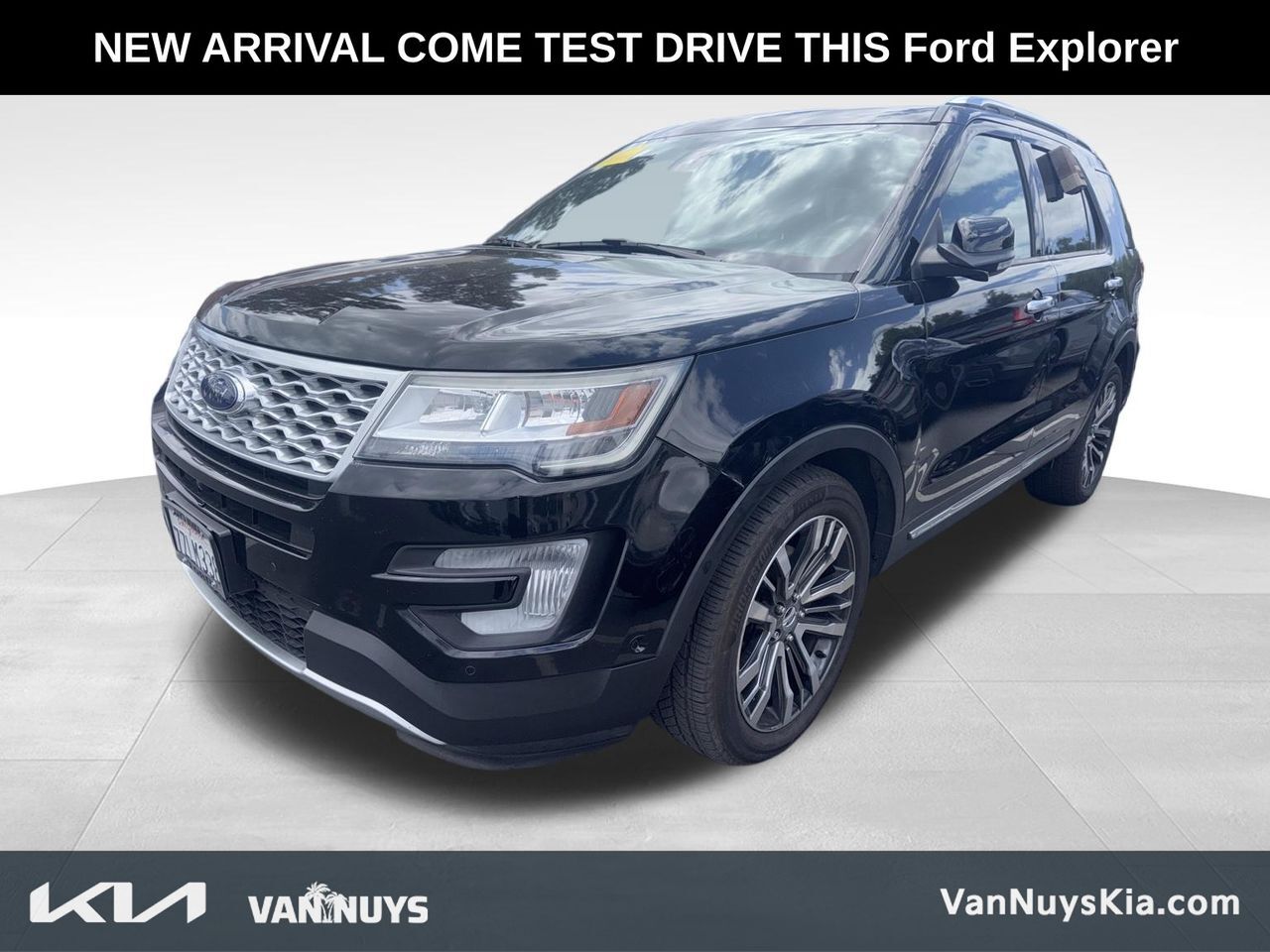 2017 FORD Explorer