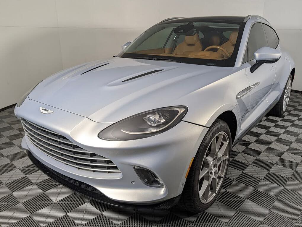 2021 ASTON MARTIN DBX