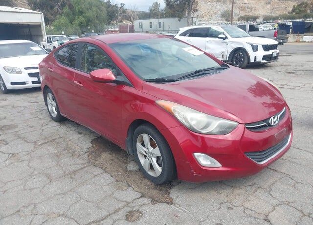 2013 HYUNDAI Elantra
