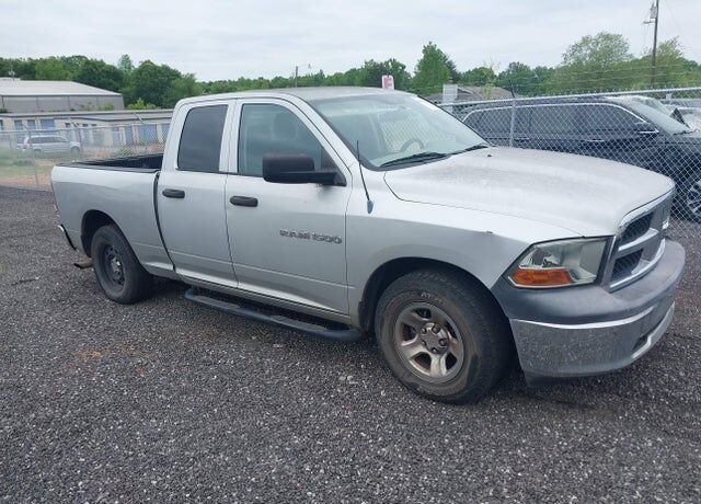 2012 DODGE Ram