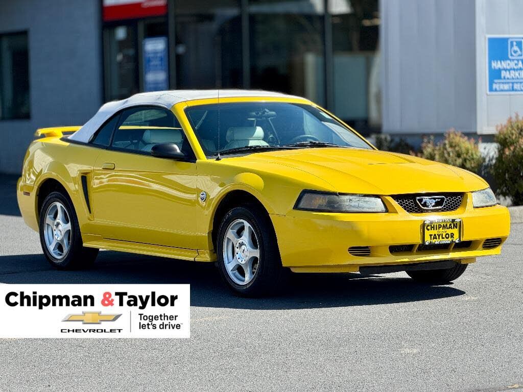 2004 FORD Mustang