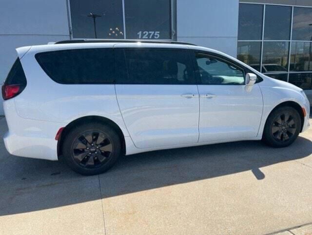 2020 CHRYSLER Pacifica