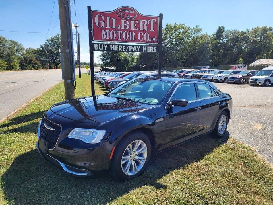 2017 CHRYSLER 300