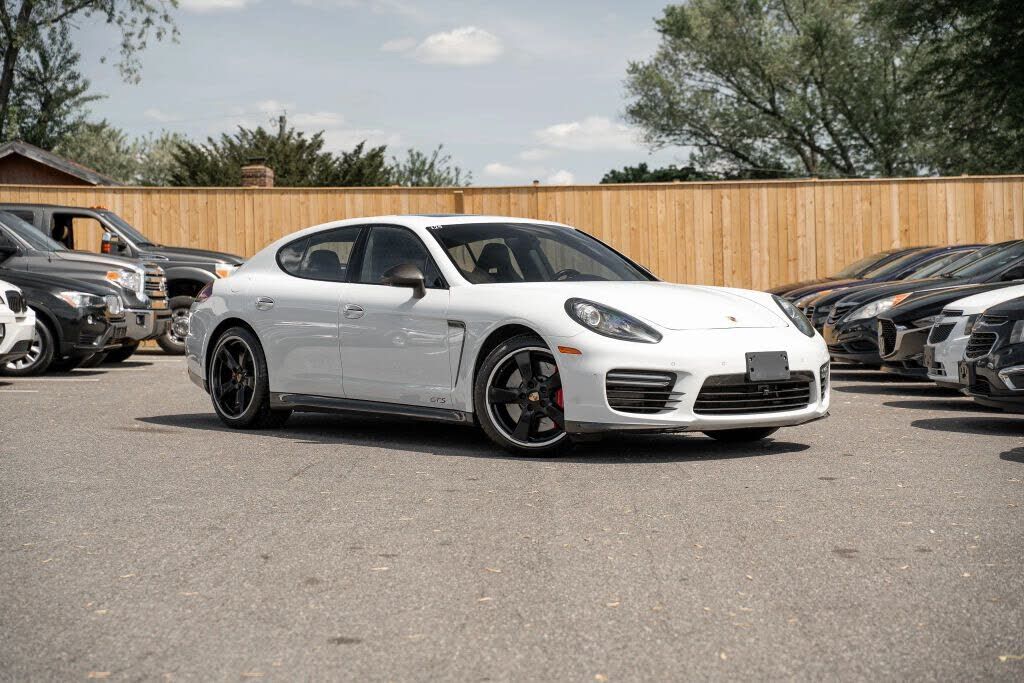 2016 PORSCHE Panamera