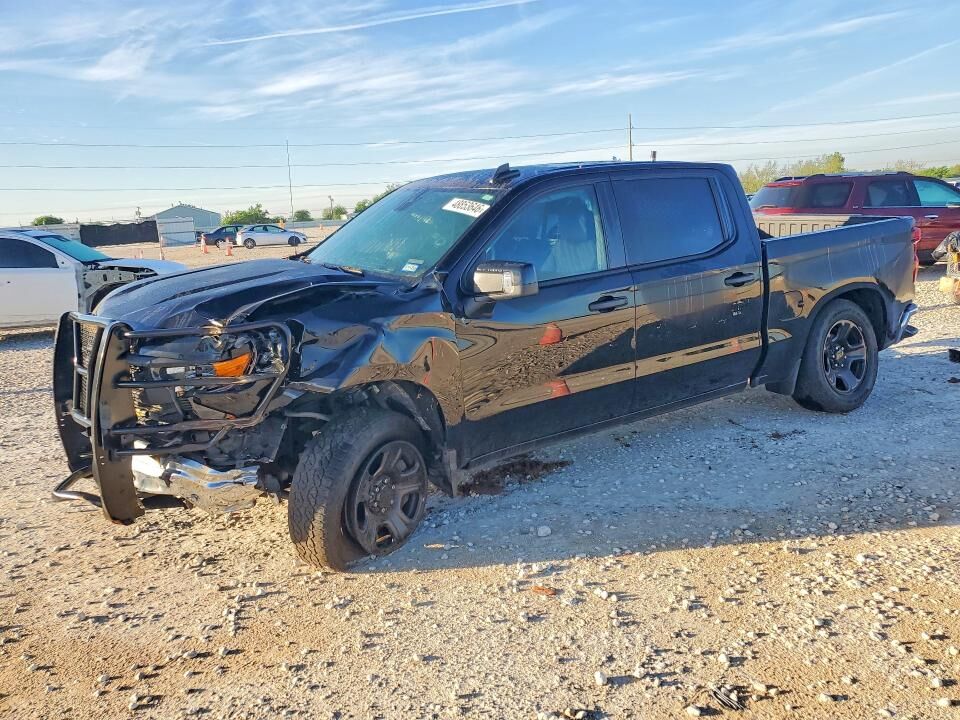 2024 CHEVROLET Silverado