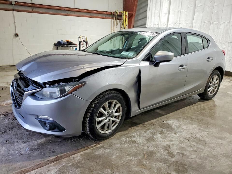 2016 MAZDA Mazda3