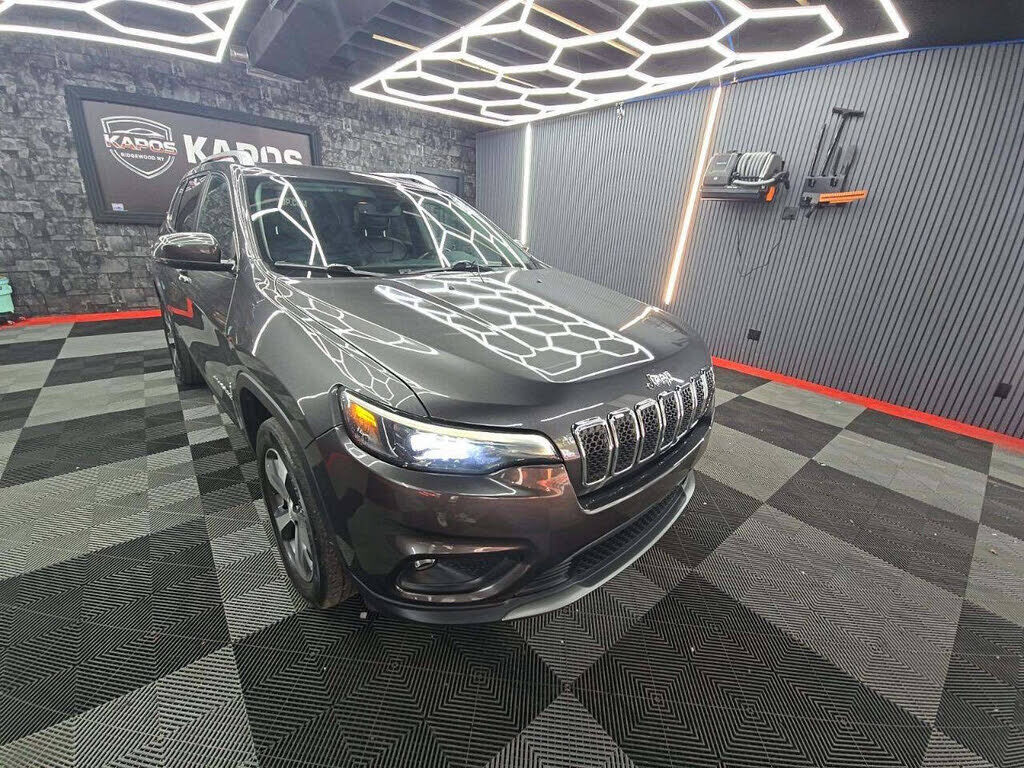2020 JEEP Cherokee