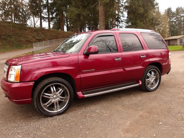 2004 CADILLAC Escalade