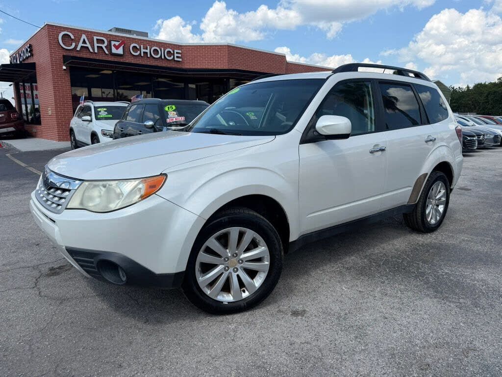 2011 SUBARU Forester