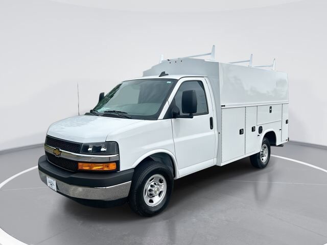 2026 CHEVROLET Express