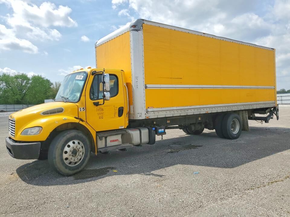 2013 FREIGHTLINER M2