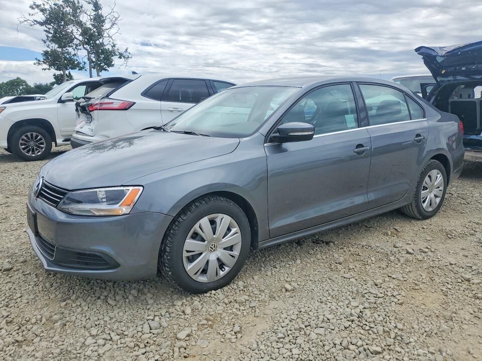 2013 VOLKSWAGEN Jetta