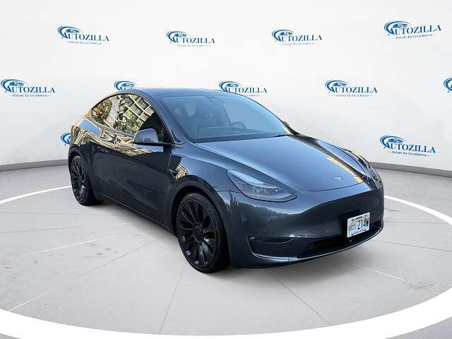 2021 TESLA Model Y