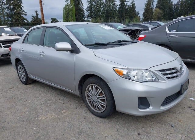 2013 TOYOTA Corolla
