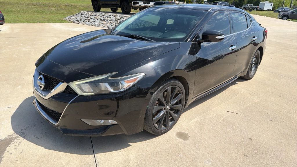2017 NISSAN Maxima