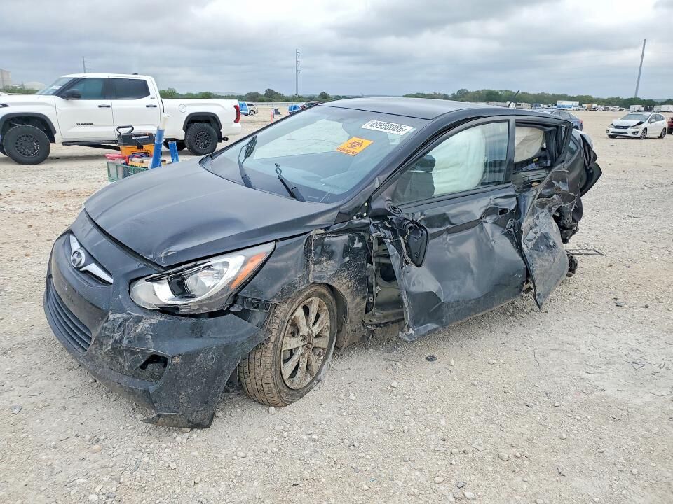 2013 HYUNDAI Accent