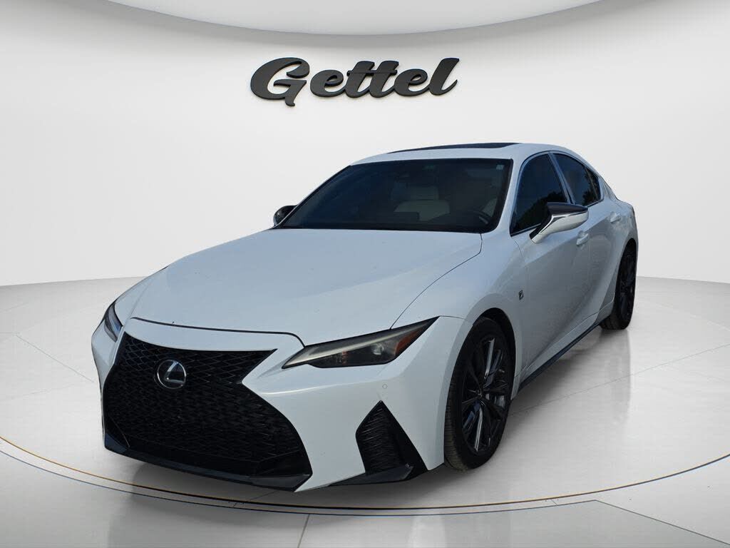 2021 LEXUS IS