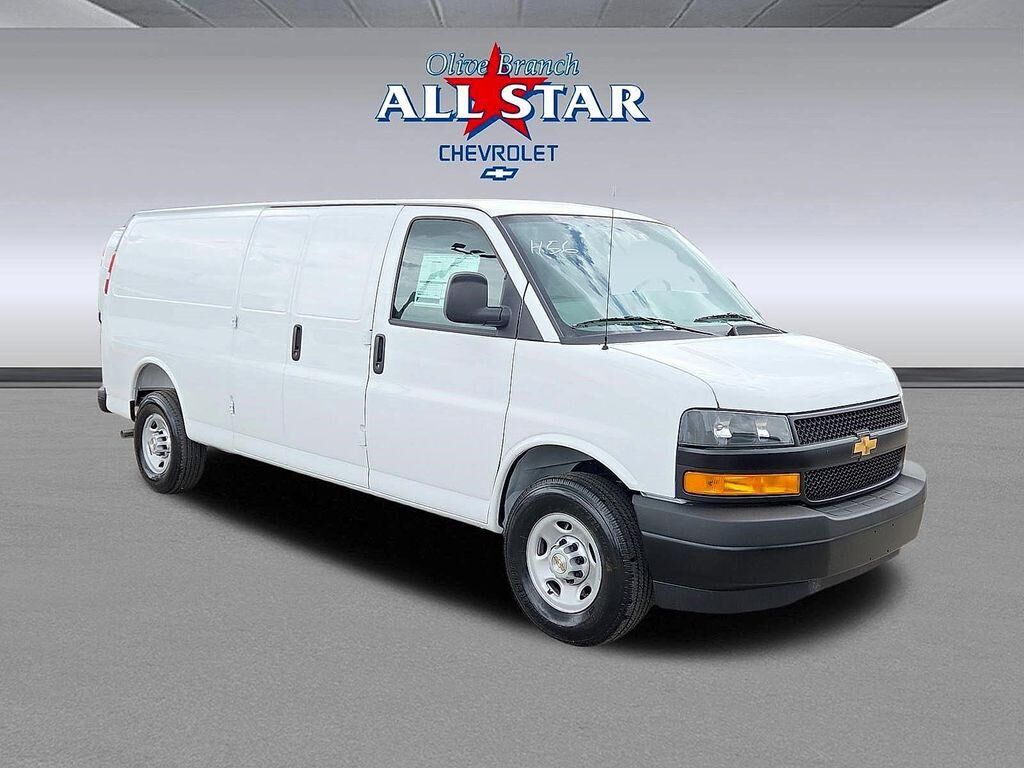 2026 CHEVROLET Express