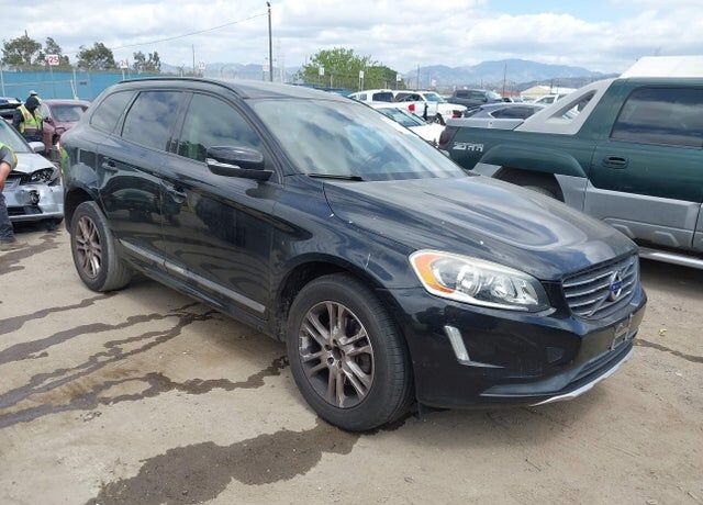 2015 VOLVO XC60
