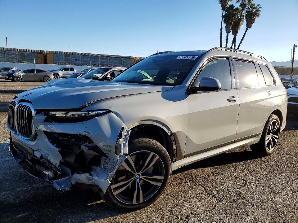 2023 BMW X7