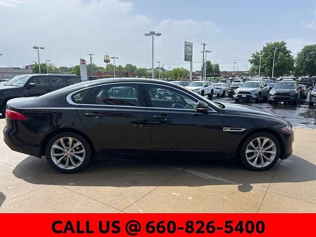 2017 JAGUAR XF