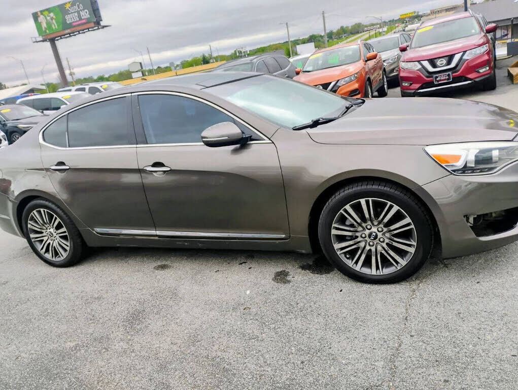2015 KIA Cadenza
