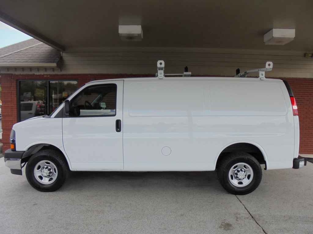 2021 CHEVROLET Express
