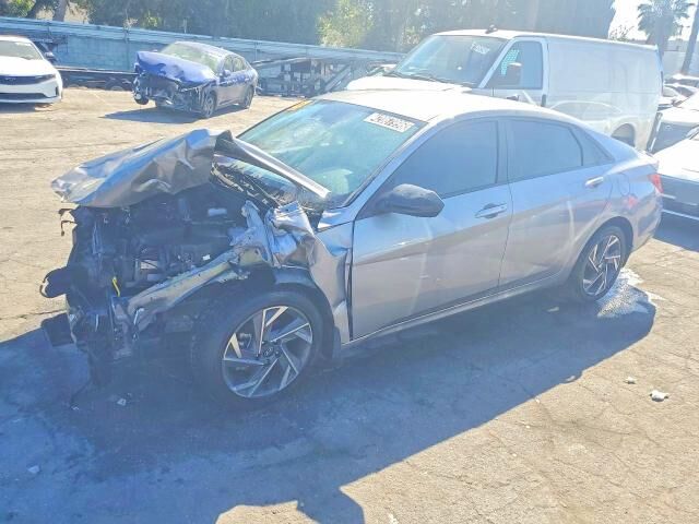 2025 HYUNDAI Elantra