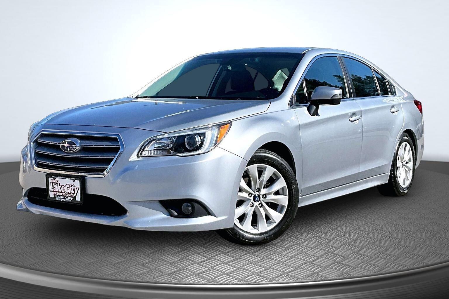 2017 SUBARU Legacy