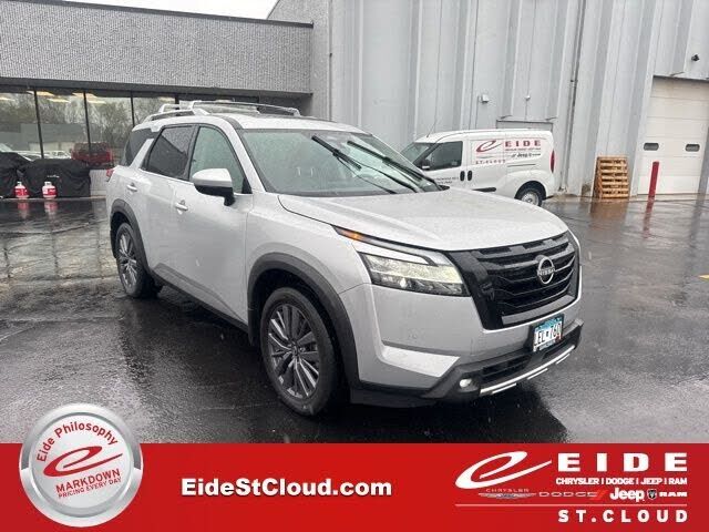2023 NISSAN Pathfinder