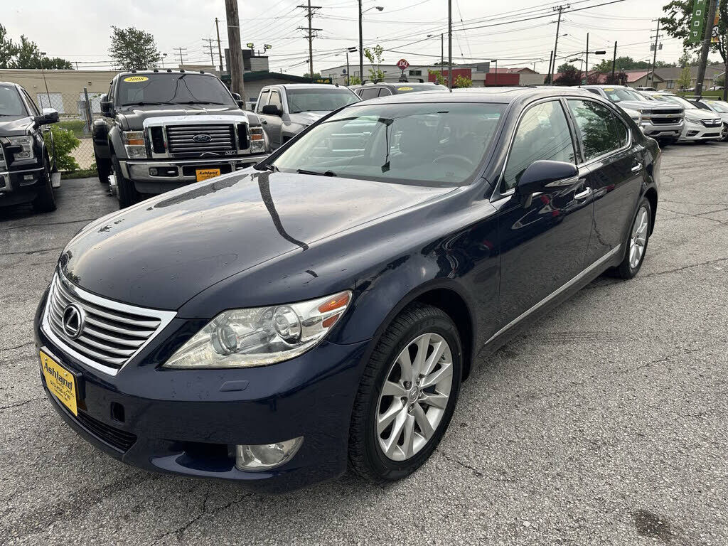 2011 LEXUS LS