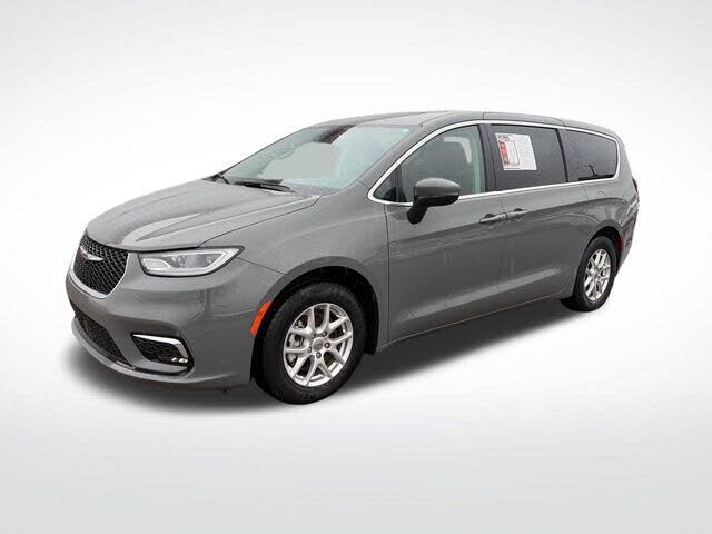 2023 CHRYSLER Pacifica